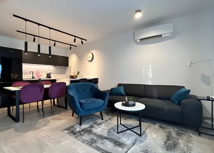 Apartment Oris, Private Parking, Garden