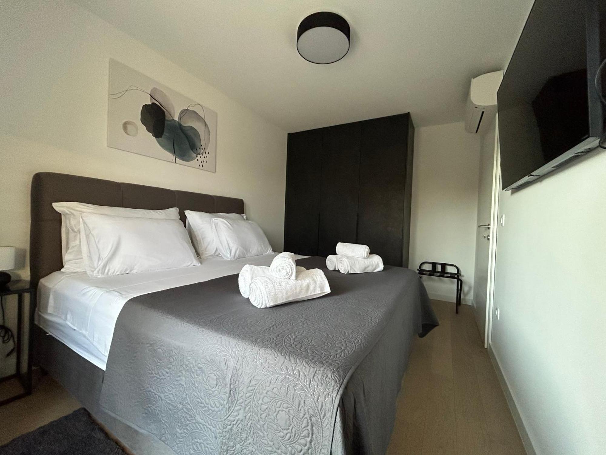 Apartment Oris, Private Parking, Garden *